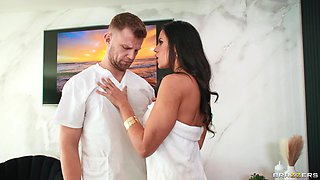 Dirty Divorcee Gets All Oiled Up With Vince Karter, Penny Barber - Brazzers