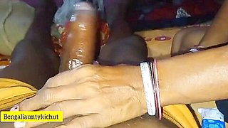 Bengali Desi Wife Ko Barish Ke Time Mein Doggy Style Mein Chudai Kiya By Bengaliauntykichut