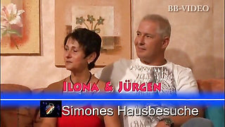 Simones and another milf await with their pussies open the swinger penetration of her husband in a threesome