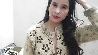 Desi aunty ko nanga karke bathroom me pela