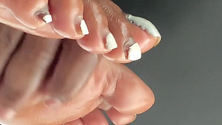 Car Session Giving @amazon_godess_ Oily Feet Rub She Dominated Toejob Splash