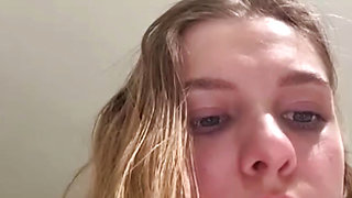 Squirting tight pussy in the hotel