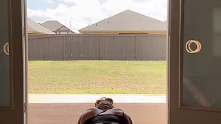 Stretch with Simone Steele