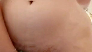 Desi college girlfriend masterbating