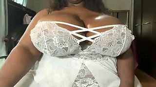 BBW Bouncing Huge Boobs and Being Dirty