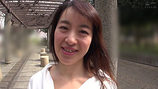 Krs029 Cute MILF. Even Though I'm Old