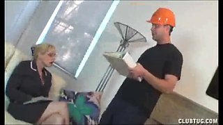 Mom and her nubile teen give the electricity guy a memorable handjob