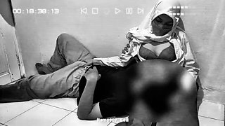 Malaysian High School Girl in Hijab Gives Handjob in Classroom - Amateur Teen with Big Tits