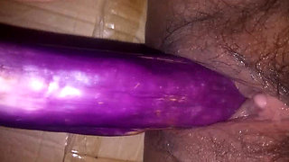 Vegetable dildo fuck my pussy