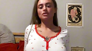 Bigtits goth 19 y.o slut fingers in moans out