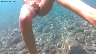 Underwater Masturbation Exhibitionist Girlfriend