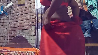 Hot Bhojpuri Strip Dance in Saree Desi Girl Slow Seduction