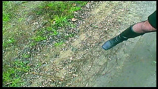 Red Head Teen Girl Pissing Outdoor