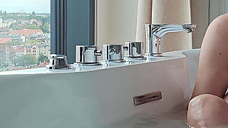 Fun in the Bubble Bath - a Foretaste