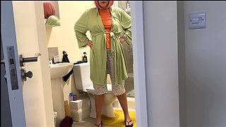 Caught Step Mom Peeing:what Happens Next Will Surprise You