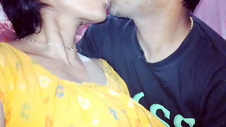 Sexy bhabi or devor ne kiya sex.