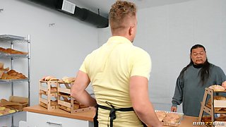 Biz Up Front, Party In The Back With Van Wylde, Maddy May, Lily Lou - Brazzers
