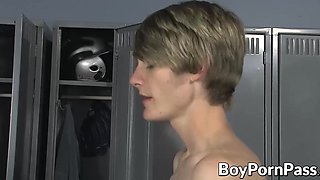 Twinks blow each others cocks fiercely before Preston fucks kayden