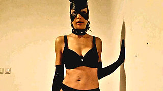 TilDzo Serbian Porn Queen Seductive Walking Sin