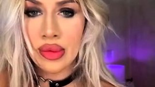 Big boobs milf masturbates with her dildo