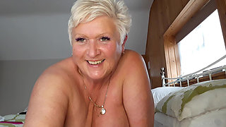 Ass and Pussy Play for Webcam Punters