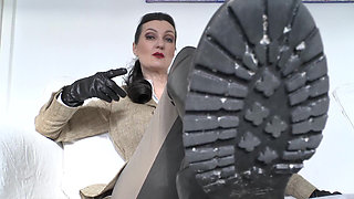 Squeaky Leather Gloves Will Make You Cum, Lady Victoria Valente