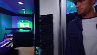 Cuntry Cock With Xander Corvus, Richelle Ryan - Brazzers