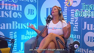 Kata Sanchez can't resist cumming on the vibrating machine during Juan Bustos podcast
