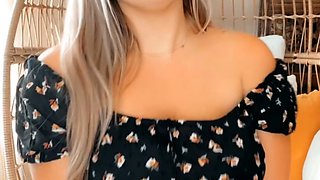 Blonde emo amateur solo masturbation