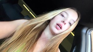 Close-up public pussy masturbation with a buttplug in ass in a car