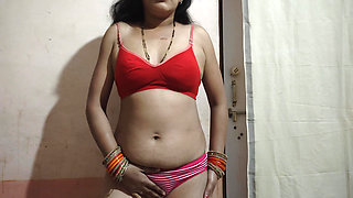 Desi bhabhi chudasi chut ki thukai ki boyfriend ne desi bhabhi chudasi chut ki thukai ki boyfriend ne