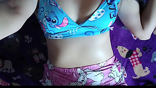 COLLEGE GIRL TOUCHES HER RICH VAGINA AND PUSSY