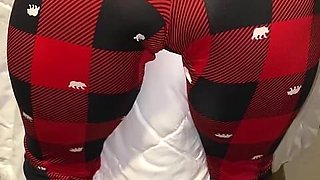 Melove Sexy Butt in Tight Red & Black Pants