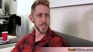 Isaac Parker And Johnny Ford - Beautiful Roomate Isaac Agreed To Have A Quickie Bareback Fuck With Me And It Was Awesome 7 Min