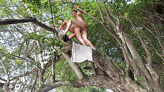 I hear moans in the jungle and I see some Indians fucking, I record them and they discover me.