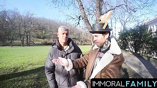 Squeaky Matt Bird and Porno Dan - blowjob porn - Immoral Family