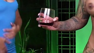 Squirt and Lesbian Sex Between Horny Colombians - Mariana Martix & Daniela Andrea