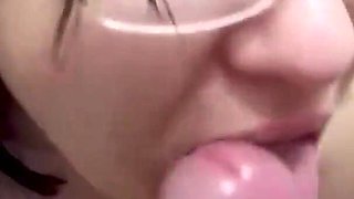 Blowjob a Stranger in the Toilet