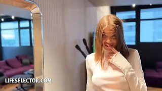 Outdoor Blowjob Fun with Hot Fuck Buddy Julia Graff - Big Ass & Big Cock POV