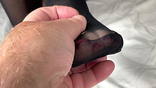 Mrs Mature Feet Allows Her Foot Boy to Massage Her Toes as Well as Smell Her Feet