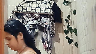 Stepsister Shower Surprise Woman Shows Her Body