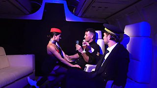 Betty, 26 years old, makes her way to the hardcore... - Jacquie et Michel TV