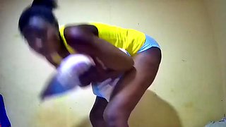 African Chick with a Volleyball Booty: Big Ass, Amateur  Cam Porn
