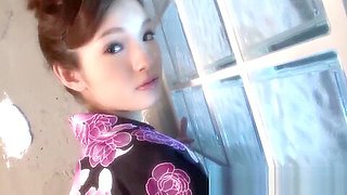 Gorgeous Asian strips off her kimono to have some fun