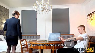 Tutor4k - i chatted my tutor into porn right in her flat!