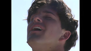 A Wild Girl Gets Fucked on the Beach Until He Cums on Her Face