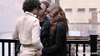 Hot Threesome FFM - Cuckold Wife Takes Double Penetration & Pussy Licking