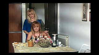 Italian Vintage Girl with Stunning Body Gives a Blowjob to a Big Hard Cock