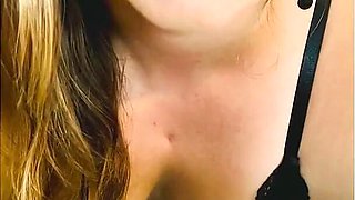 Sexy Latina Vapes in Black