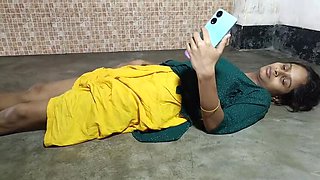 Hot Local Indian Bhabhi Sex Video - Desi Aunty Fuck with Devar